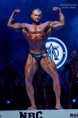 CLASSIC PHYSIQUE +178